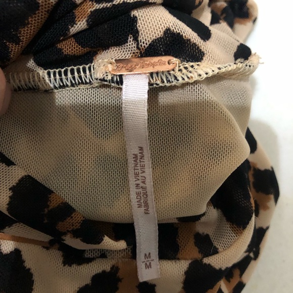 NEW Free People Leopard Print Women's Top - Picture 7 of 7